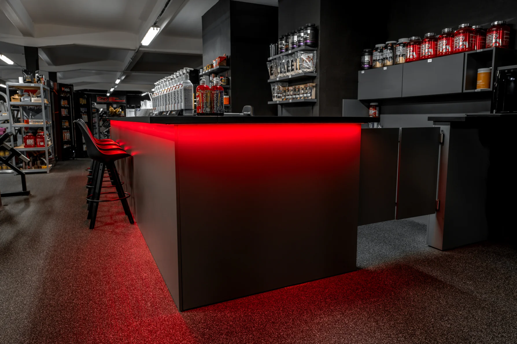 Bar a recepce Hypertrophy Gym Jihlava
